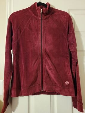 Lululemon Full‑Zip- Velvet in Deep Berry